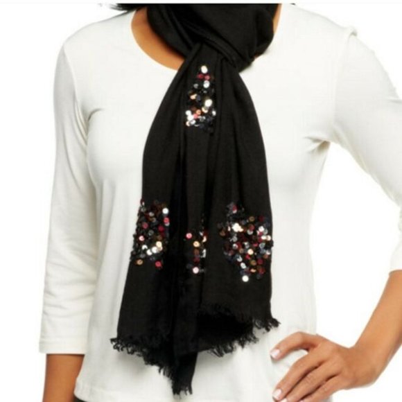 VT Luxe Wrap Scarf W/ Sequin Flower New - Picture 2 of 2